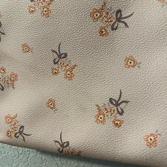 Coach Kitt Messenger Crossbody Bag - Picture 7 of 13